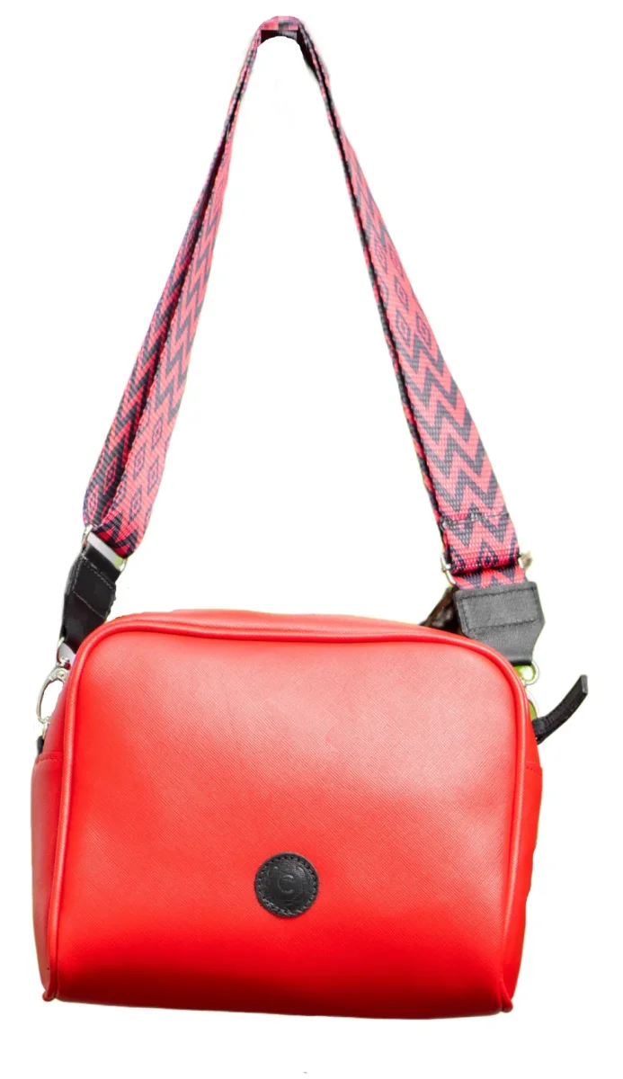 Cartera Bandolero de Cuero Rojo para Mujer - Modelo GF03 de CERERE - Imagen 3
