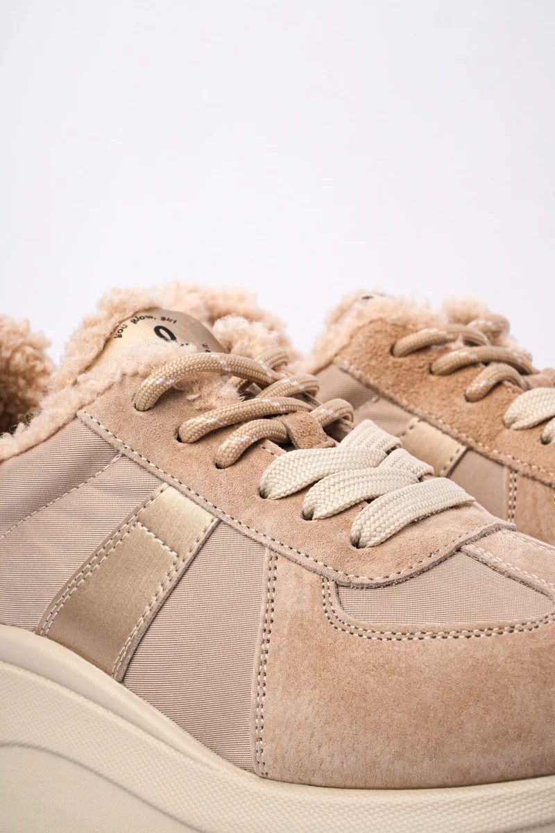 Tenis beige x peluche interno - Imagen 7