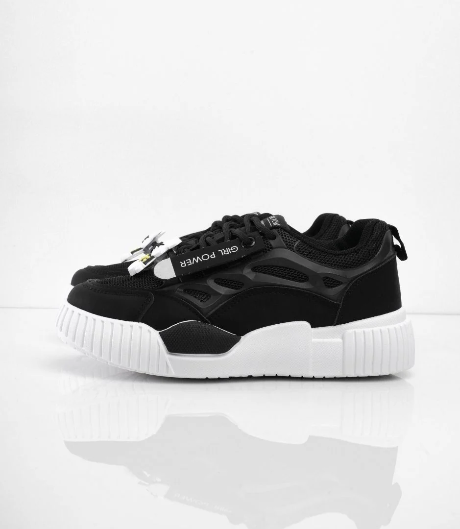 Tenis negros con apliques y suela blanca - Imagen 6