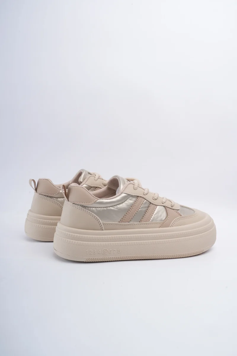 Tenis con diseño kaki - Imagen 4